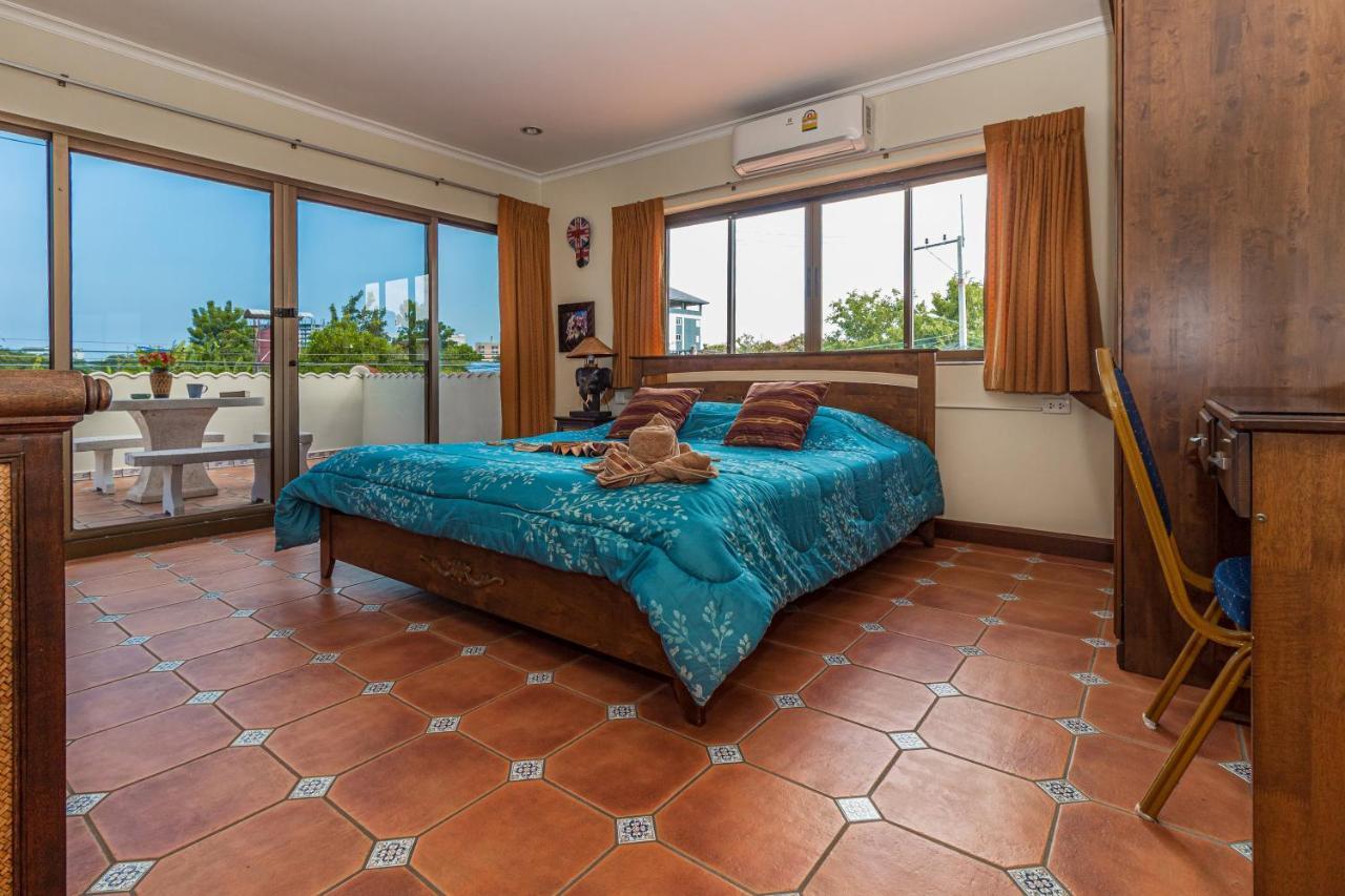 Viewbor Villa - Pattaya Holiday House Walking Street 4 Bedrooms エクステリア 写真